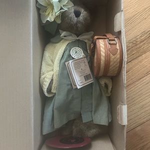NWT Boyd’s Bear
